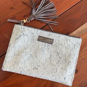 Soul Carrier Gray Cowhide Clutch